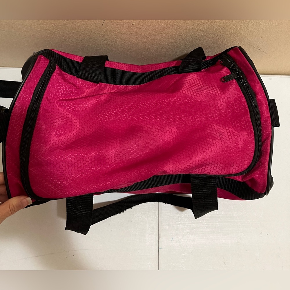 Adidas Diablo Duffel Bag Pink Black Logo Gym Workout Tote Sport Duffle Weekender - Picture 2 of 12